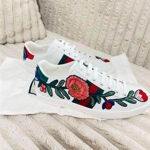 Gucci woman ace sneakers